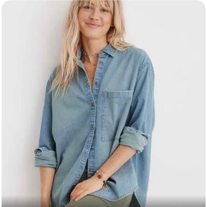 Aerie Denim button down medium wash